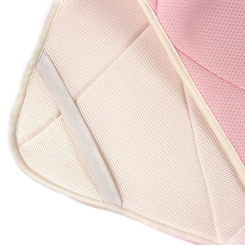 Top na materac dziecięcy 120x60 wzór różowy piesek - zbliżenie