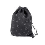 Czarny worek na buty do przedszkola z kieszonką o wymiarach 35x42 cm w gwiazdki