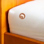 Prześcieradło z gumką bawełniane 100x200 cm białe - obrazek 3